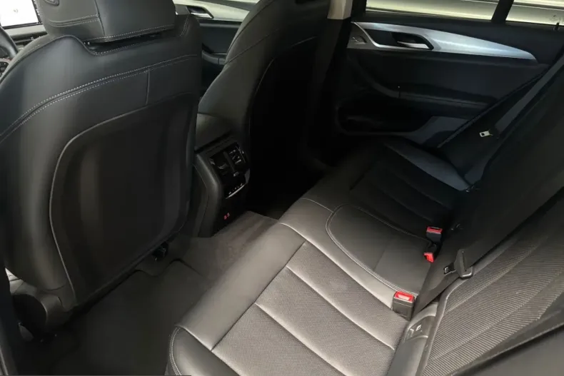 BMW X4 (Seria X) din 2023 cu 39.500 km - oferta BMW227096 - foto 28
