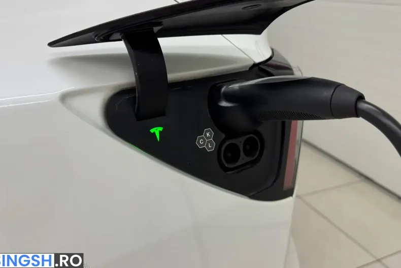 Tesla Model Y din 2023 cu 56.020 km - oferta TES227099 - foto 9