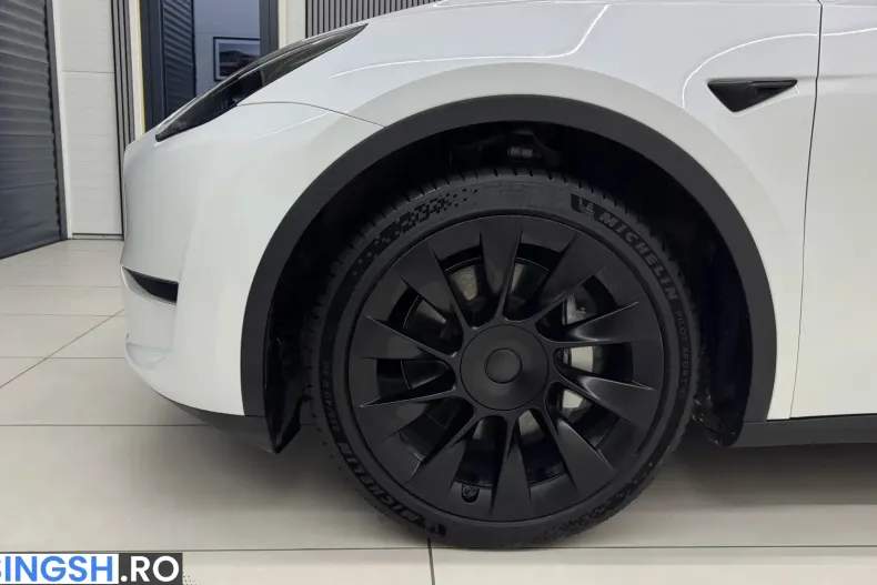 Tesla Model Y din 2023 cu 56.020 km - oferta TES227099 - foto 12
