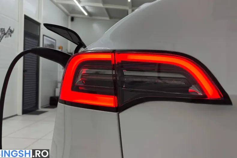 Tesla Model Y din 2023 cu 56.020 km - oferta TES227099 - foto 21