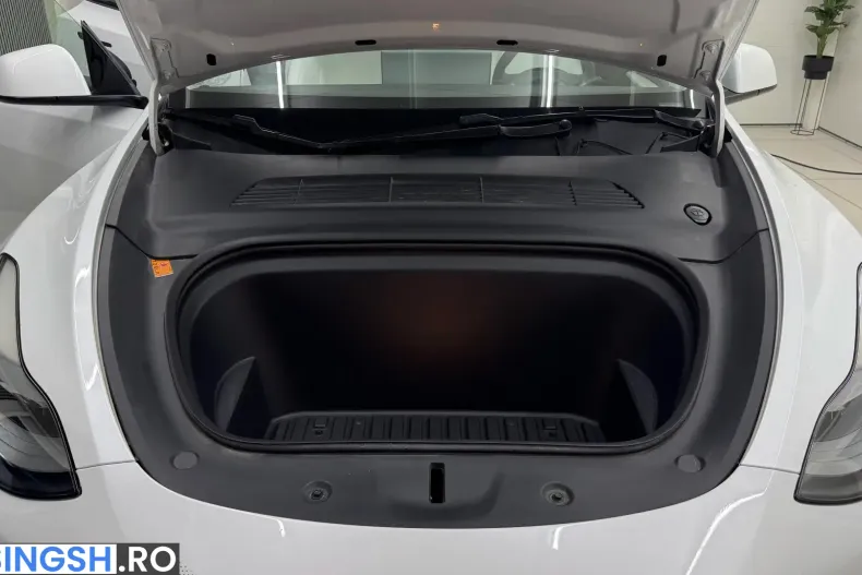Tesla Model Y din 2023 cu 56.020 km - oferta TES227099 - foto 28