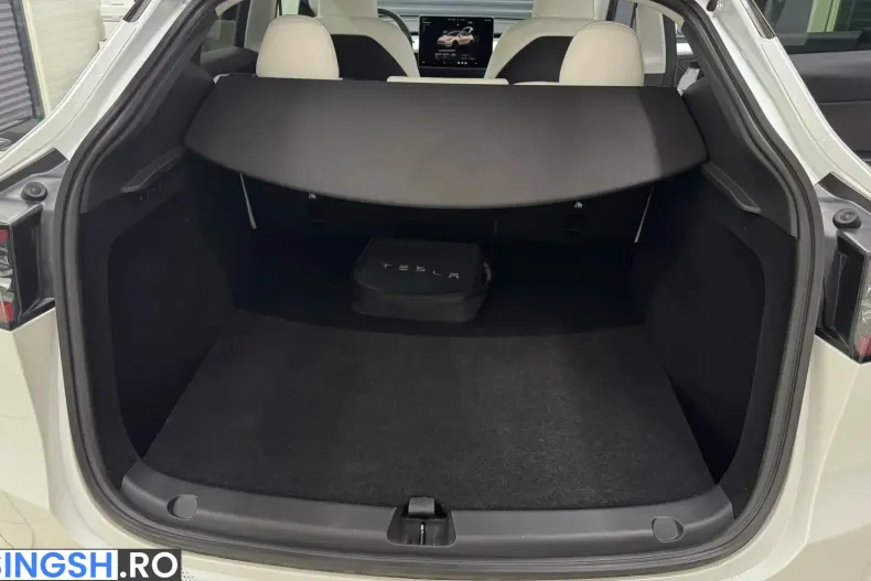 Tesla Model Y din 2023 cu 56.020 km - oferta TES227099 - foto 30
