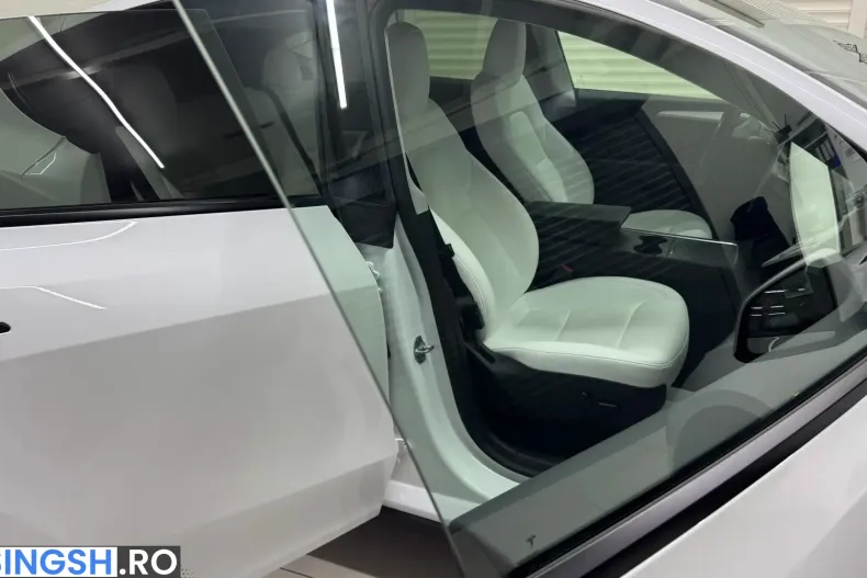 Tesla Model Y din 2023 cu 56.020 km - oferta TES227099 - foto 32