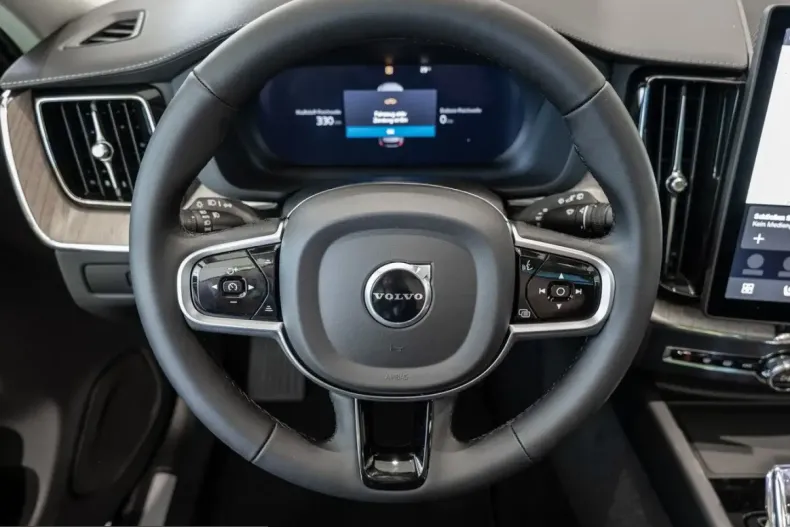 Volvo XC60 din 2025 cu 10.849 km - oferta VOL227100 - foto 11
