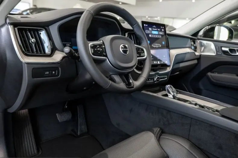 Volvo XC60 din 2025 cu 10.849 km - oferta VOL227100 - foto 19
