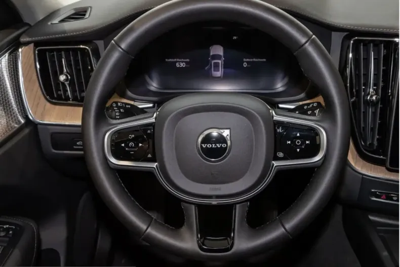Volvo XC60 din 2025 cu 10.849 km - oferta VOL227100 - foto 30