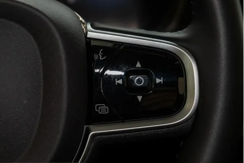 Volvo XC60 din 2025 cu 10.849 km - oferta VOL227100 - foto 39