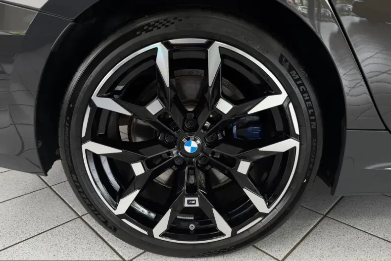 BMW M340i (Seria 3) din 2025 cu 17.269 km - oferta BMW227106 - foto 7