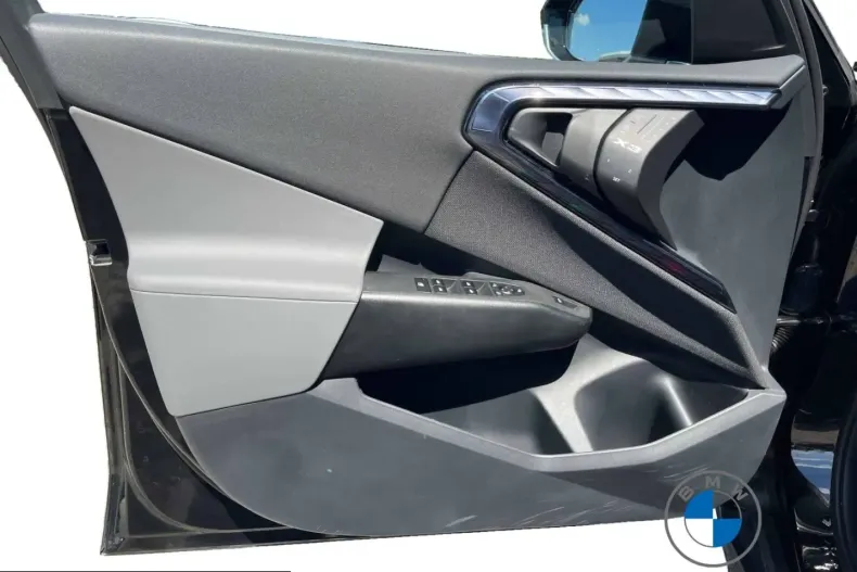 BMW X3 (Seria X) din 2025 cu 14.393 km - oferta BMW227109 - foto 11