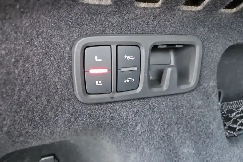 Audi Q8 din 2023 cu 63.830 km - oferta AUD227117 - foto 15
