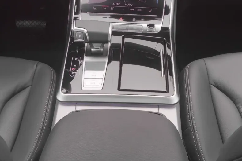 Audi Q8 din 2025 cu 28.865 km - oferta AUD227118 - foto 11