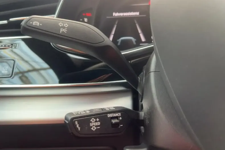 Audi Q8 din 2023 cu 63.324 km - oferta AUD227119 - foto 14