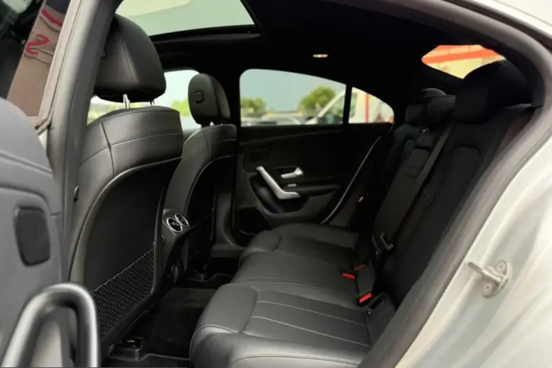 Mercedes-Benz CLA 200 (Clasa CLA) din 2021 cu 70.000 km - oferta MER227123 - foto 17