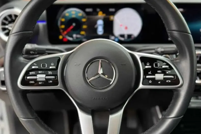 Mercedes-Benz CLA 200 (Clasa CLA) din 2021 cu 70.000 km - oferta MER227123 - foto 24