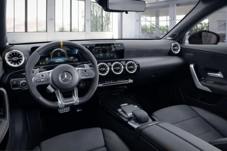 Mercedes-Benz CLA 45 AMG (Clasa CLA) din 2023 cu 31.840 km - oferta MER227130 - foto 7