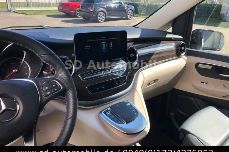Mercedes-Benz V 300 (Clasa V) din 2023 cu 39.200 km - oferta MER227135 - foto 11