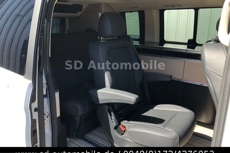 Mercedes-Benz V 300 (Clasa V) din 2023 cu 39.200 km - oferta MER227135 - foto 13