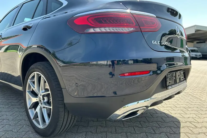 Mercedes-Benz GLC 300 (Clasa GLC) din 2022 cu 45.130 km - oferta MER227139 - foto 13