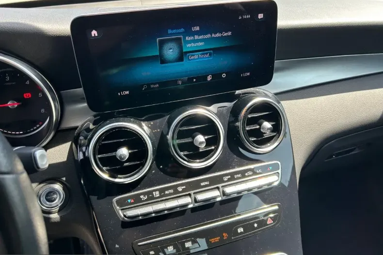 Mercedes-Benz GLC 300 (Clasa GLC) din 2022 cu 45.130 km - oferta MER227139 - foto 25