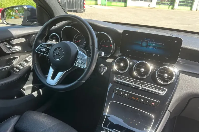 Mercedes-Benz GLC 300 (Clasa GLC) din 2022 cu 45.130 km - oferta MER227139 - foto 45