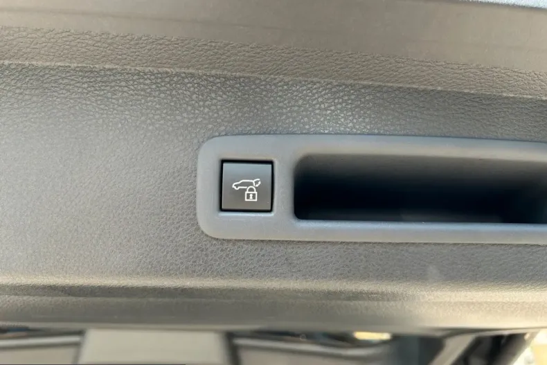 Toyota Sienna din 2025 cu 7.000 km - oferta TOY227141 - foto 29
