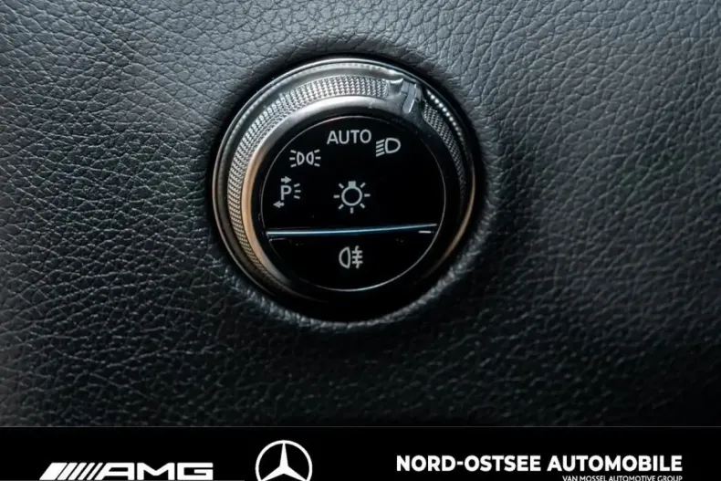 Mercedes-Benz GLC 300 (Clasa GLC) din 2025 cu 10.493 km - oferta MER227143 - foto 12