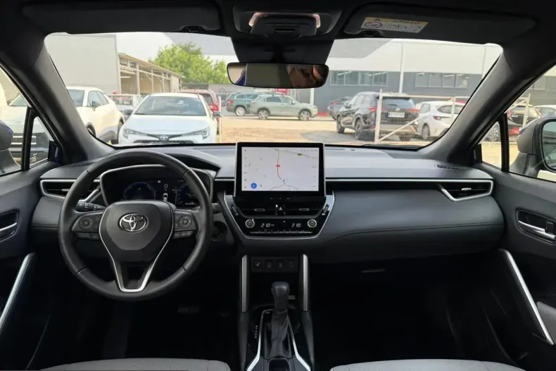 Toyota Corolla Cross din 2024 cu 14.664 km - oferta TOY227147 - foto 18