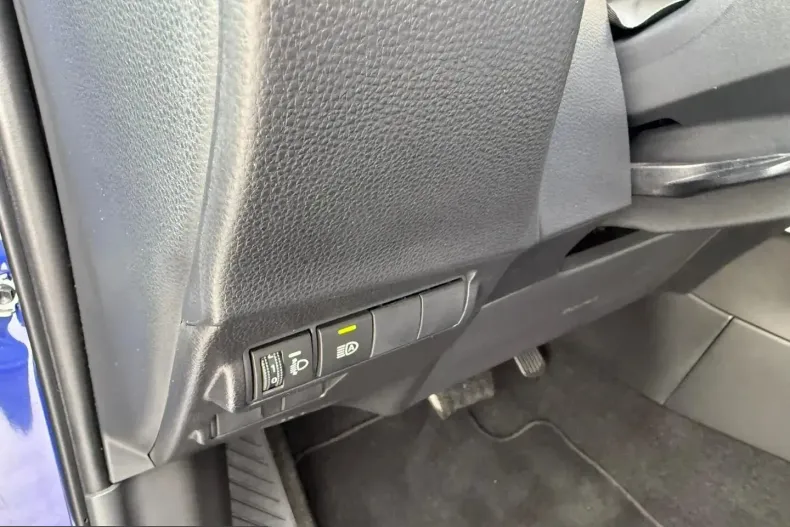 Toyota Corolla Cross din 2024 cu 14.664 km - oferta TOY227147 - foto 23