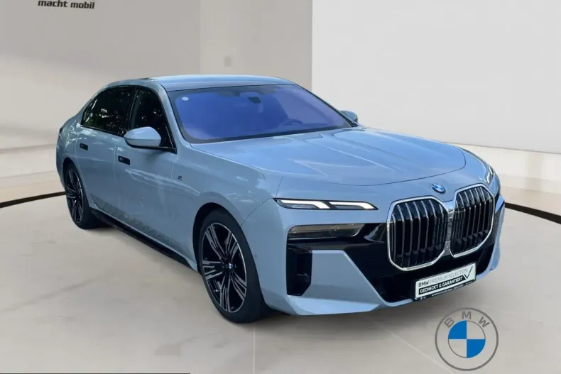 BMW 740 (Seria 7) din 2025 cu 8.618 km - oferta BMW227157 - foto 8