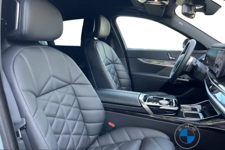 BMW 740 (Seria 7) din 2025 cu 8.618 km - oferta BMW227157 - foto 18