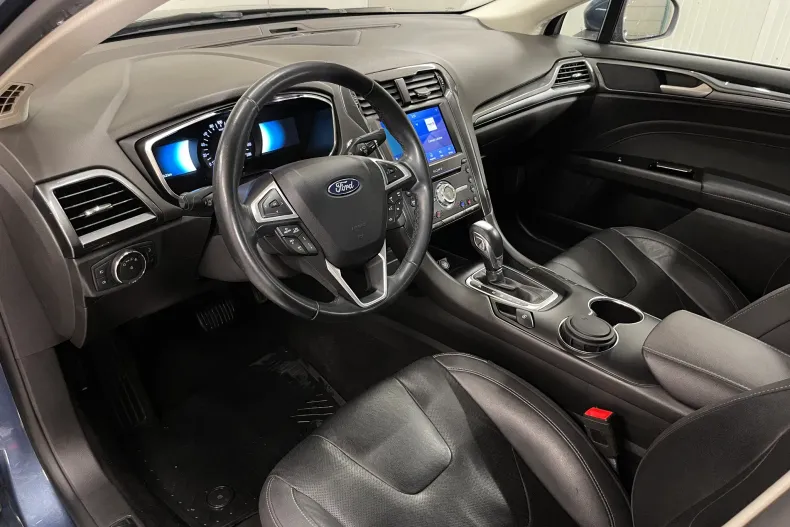 Ford Mondeo din 2022 cu 72.070 km - oferta FOR227164 - foto 5