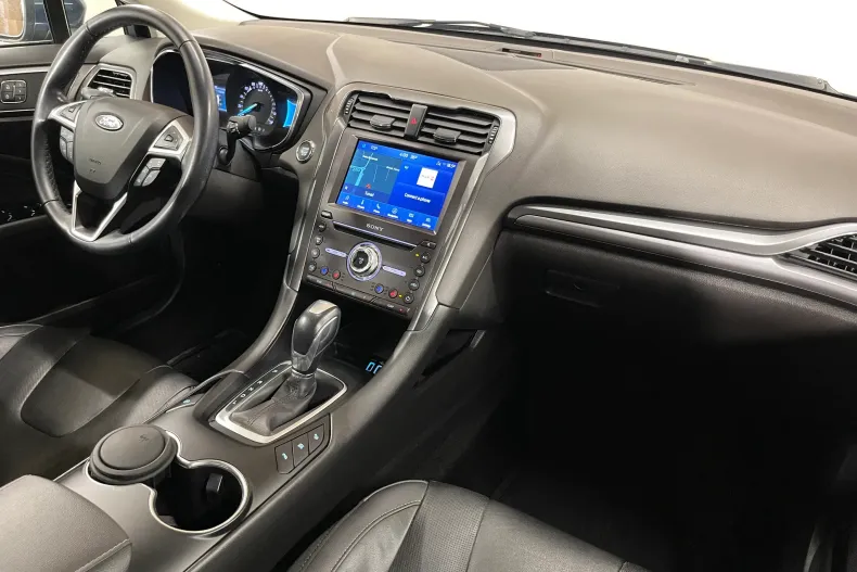 Ford Mondeo din 2022 cu 72.070 km - oferta FOR227164 - foto 8