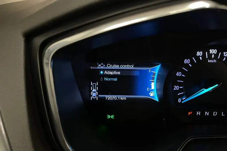 Ford Mondeo din 2022 cu 72.070 km - oferta FOR227164 - foto 27