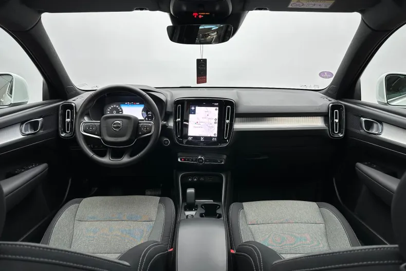 Volvo XC40 din 2022 cu 136.051 km - oferta VOL227202 - foto 7