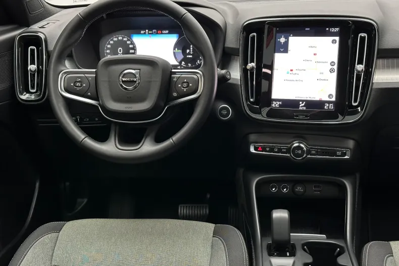 Volvo XC40 din 2022 cu 136.051 km - oferta VOL227202 - foto 8