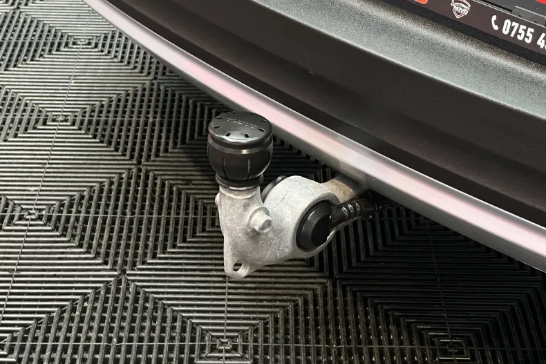 Volvo XC40 din 2022 cu 136.051 km - oferta VOL227202 - foto 39