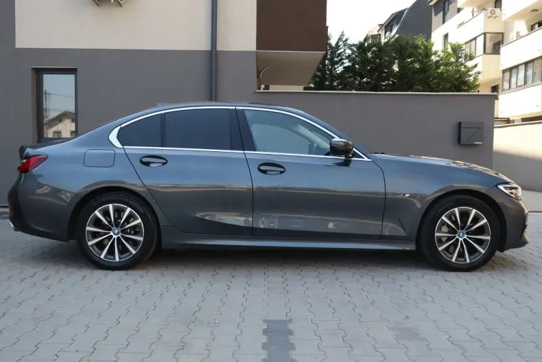 BMW 330e (Seria 3) din 2022 cu 112.700 km - oferta BMW227205 - foto 6