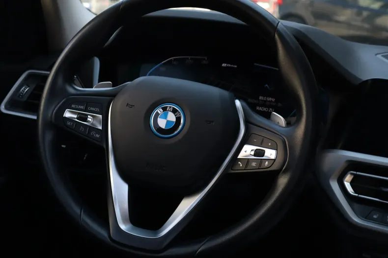 BMW 330e (Seria 3) din 2022 cu 112.700 km - oferta BMW227205 - foto 17