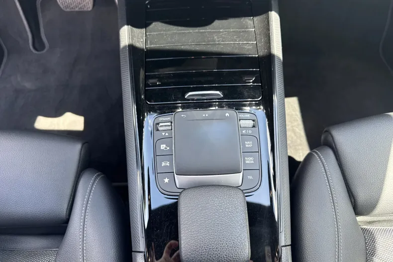 Mercedes-Benz GLA (Clasa GLA) din 2021 cu 118.421 km - oferta MER227209 - foto 17