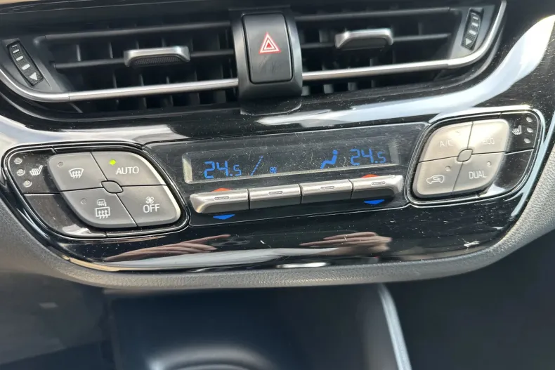 Toyota C-HR din 2021 cu 52.037 km - oferta TOY227211 - foto 17