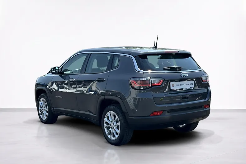 Jeep Compass din 2023 cu 51.608 km - oferta JEE227213 - foto 3