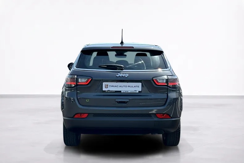 Jeep Compass din 2023 cu 51.608 km - oferta JEE227213 - foto 4