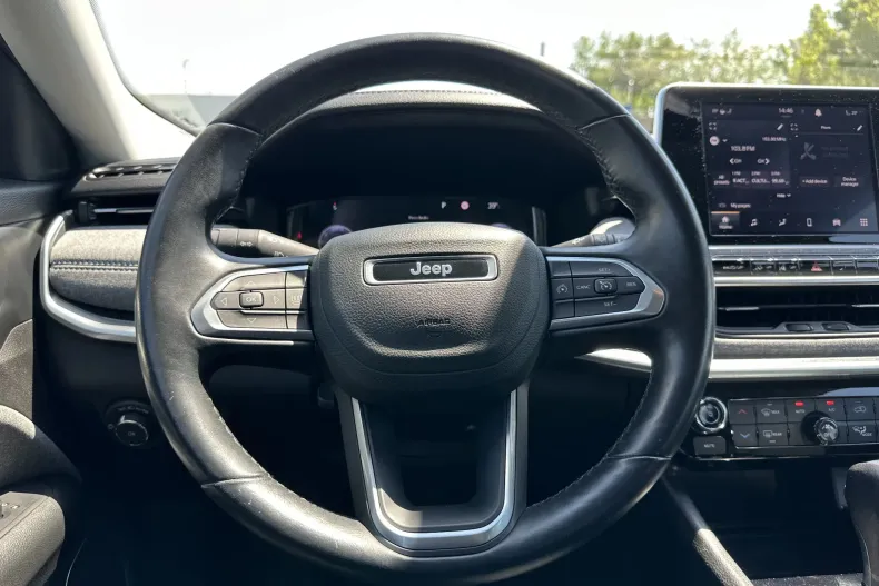 Jeep Compass din 2023 cu 51.608 km - oferta JEE227213 - foto 16