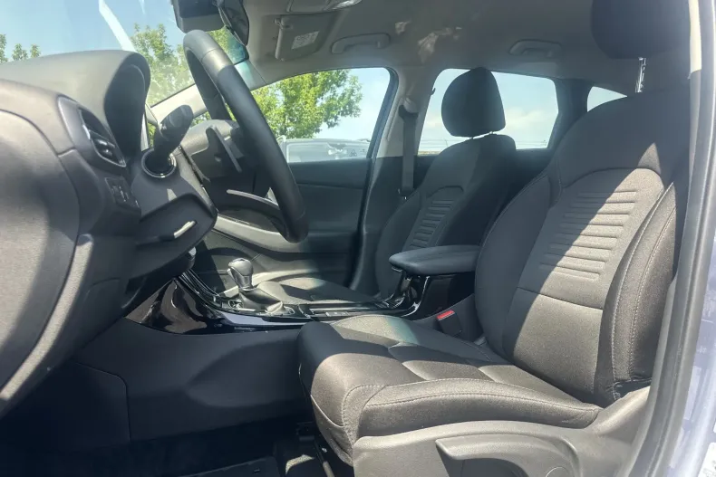 Hyundai i30 din 2024 cu 13.420 km - oferta HYU227216 - foto 11