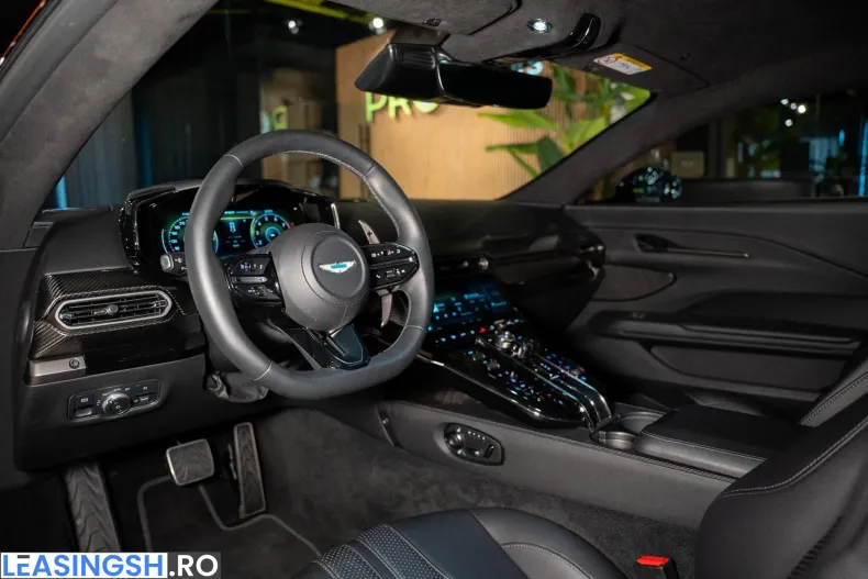 Aston Martin V8 Vantage din 2025 cu 9.200 km - oferta AST227225 - foto 38