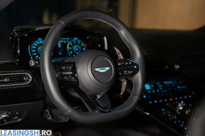 Aston Martin V8 Vantage din 2025 cu 9.200 km - oferta AST227225 - foto 39