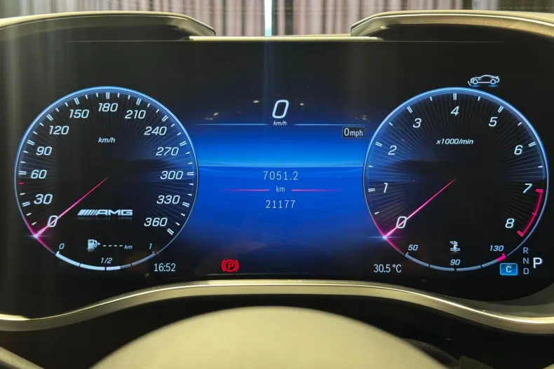 Mercedes-Benz AMG GT (Clasa GT) din 2024 cu 21.300 km - oferta MER227229 - foto 31