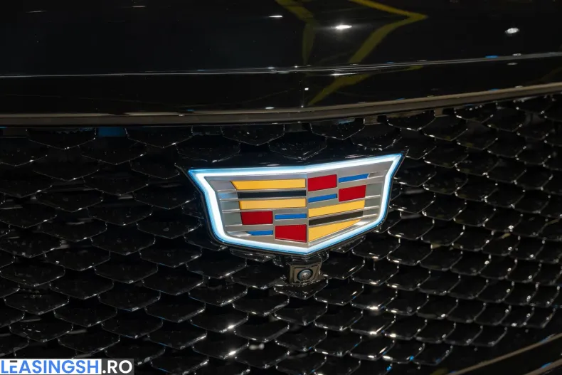 Cadillac Escalade din 2025 cu 5.200 km - oferta CAD227230 - foto 3