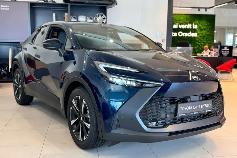 Toyota C-HR din 2026 cu 2 km - oferta TOY227233 - foto 1