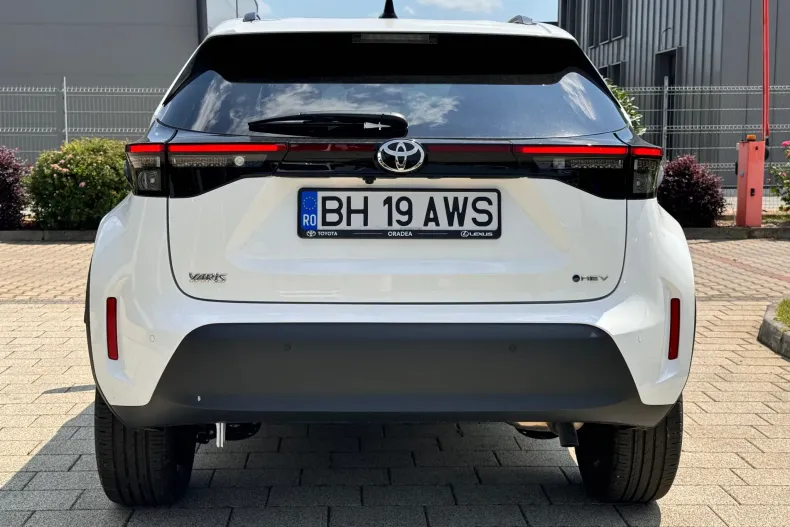 Toyota Yaris din 2025 cu 2.532 km - oferta TOY227235 - foto 6
